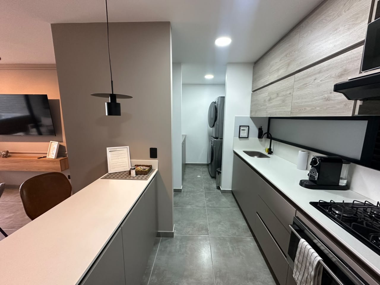 Apartamento en arriendo en LOMA DEL ESCOBERO, 75 m², 1 alcoba, 1 baño