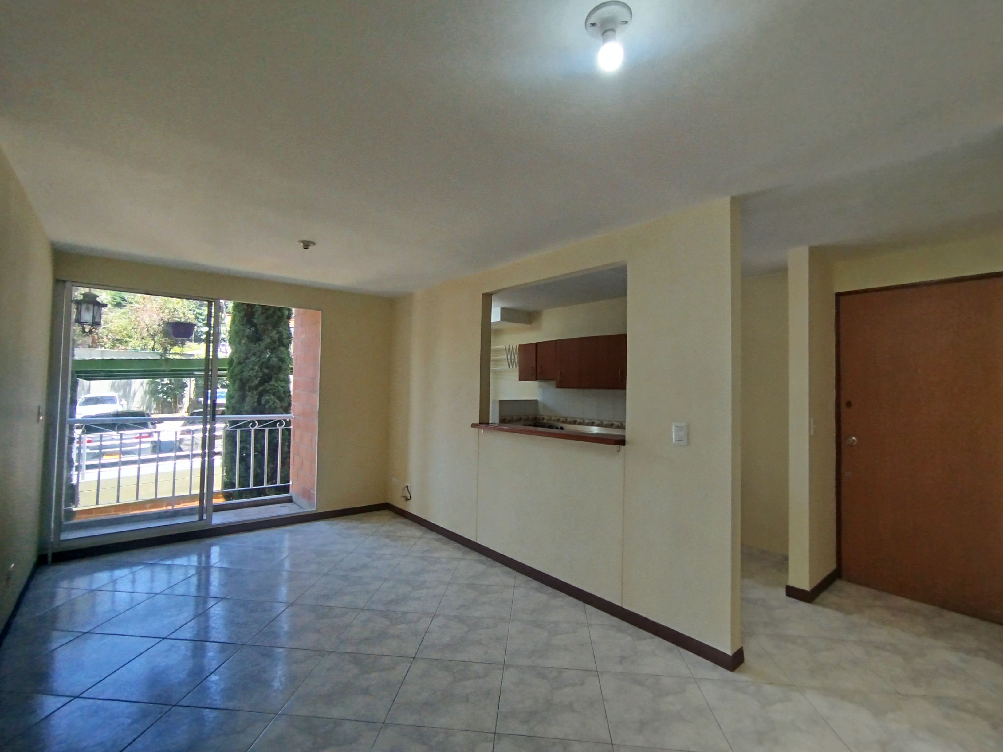 Apartamento en arriendo en CASTROPOL, 65 m², 3 alcobas, 2 baños