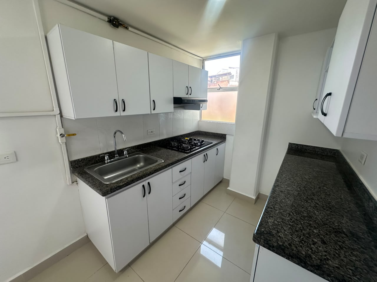 Apartamento en arriendo en CAMINO VERDE, 68 m², 3 alcobas, 2 baños