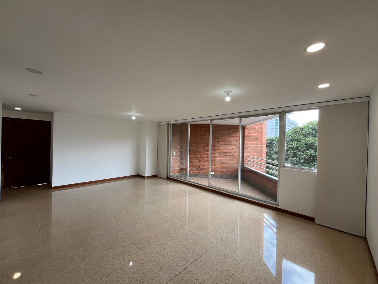 Apartamento en arriendo en PATIO BONITO, 135 m², 3 alcobas, 3 baños