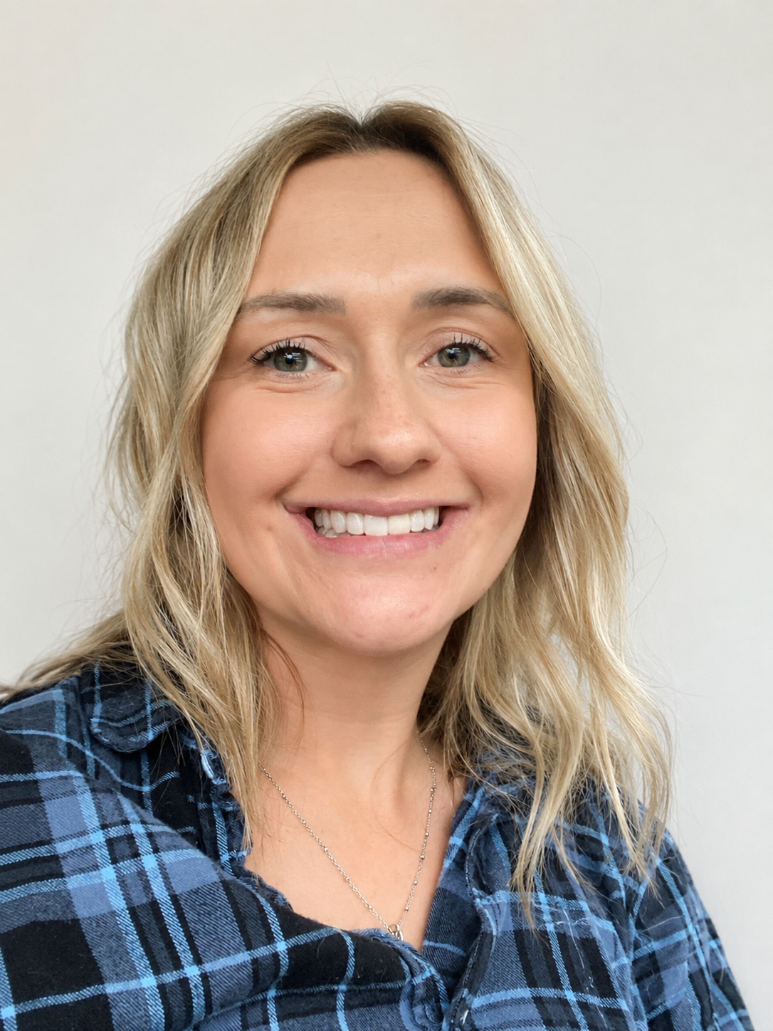NAOMI LEDGAR