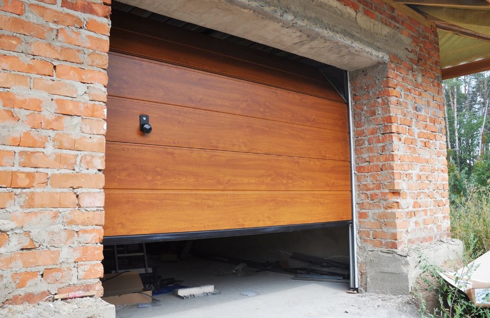 Dependable Garage Door Technicians in Tukwila