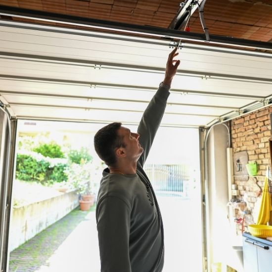 Local Tukwila Experts for Garage Door Malfunctions