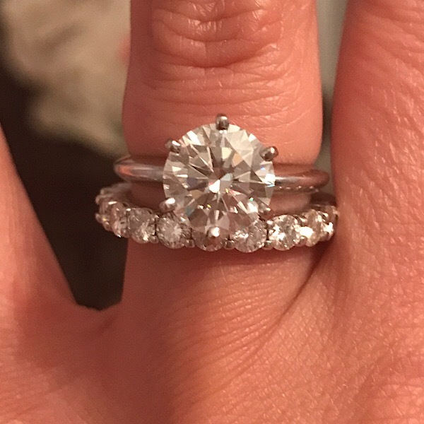 Stunning 8.5mm solitaire with matching band & 3mm eternity band Loupe