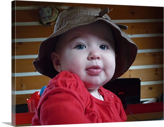Portrait sur toile d'un jeune enfant