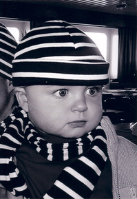 Kohlezeichnung eines Babies