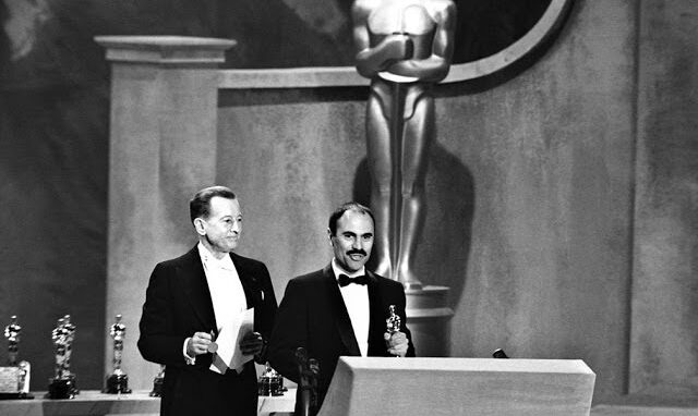 Cy Harvey at the 1961 Oscars