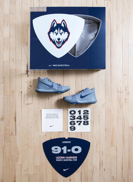 nike store uconn