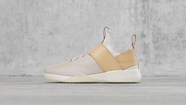 nike air strong zoom