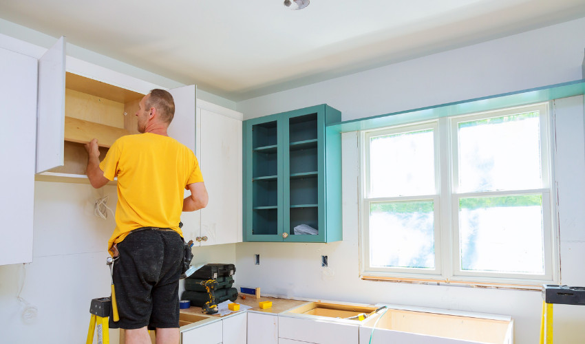 Setting Kitchen 41 Lumber Serving Iron Mountain and the U.P.