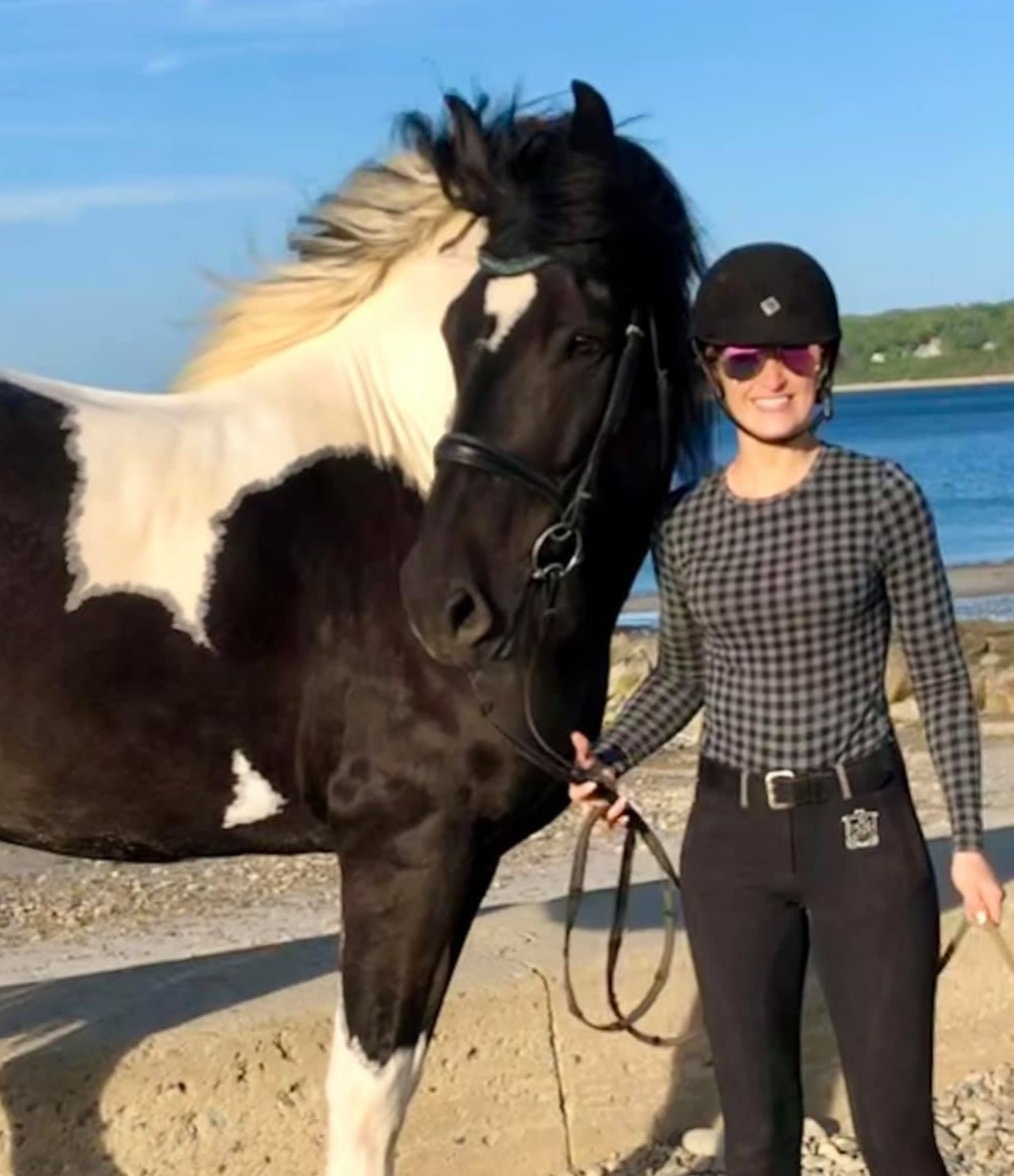 Horse Feed, Horse Supplements, Horse Supplies, Riding Apparel | Hanson