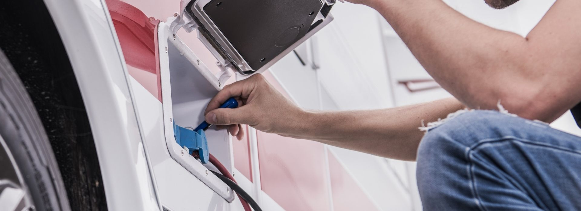 Equipment Rentals for Contractors, Landscapers & DIYers Lifts, Paint