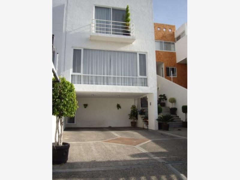 Casa en renta en Villas de Irapuato, Irapuato — foto 1 de 10