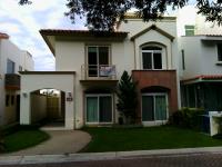 Casa en renta en San Antonio de Ayala, Irapuato, Guanajuato Casa en renta en San Antonio de Ayala, Irapuato, Guanajuato