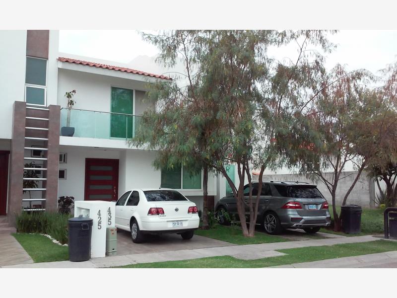 Casa en renta en San Antonio de Ayala, Irapuato — foto 1 de 15