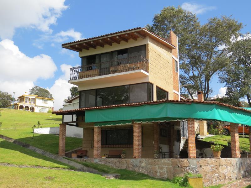 Casa en venta en Bosques del Renacimiento, Amealco de Bonfil — foto 1 de 37