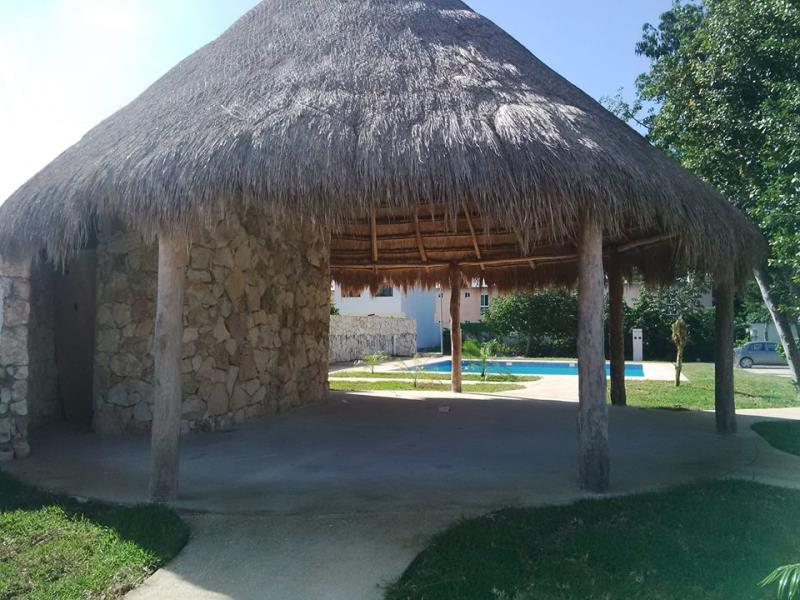 Terreno en venta en El Cantil, Solidaridad — foto 1 de 4