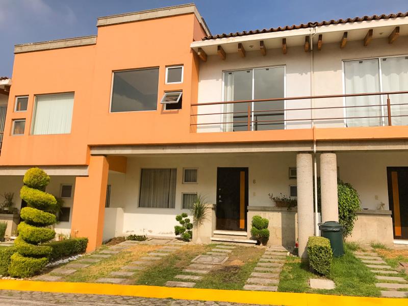 Casa en venta en San Miguel Zinacantepec Centro, Zinacantepec — foto 1 de 10