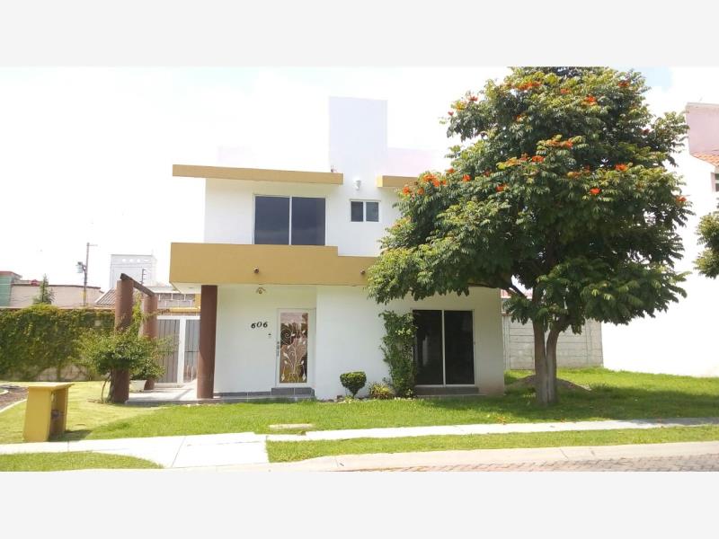 Casa en renta en San Antonio de Ayala, Irapuato — foto 1 de 11