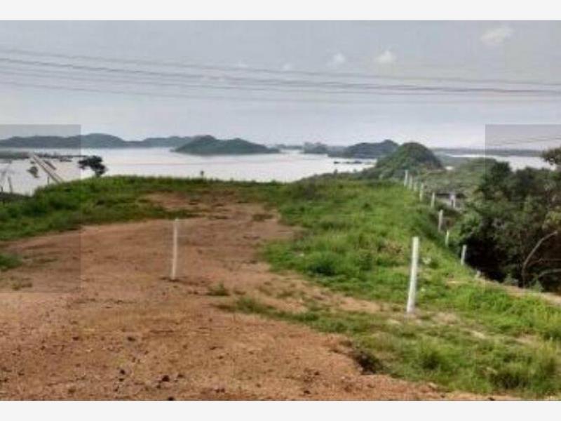 Terreno en renta en Manzanillo, Manzanillo — foto 1 de 2