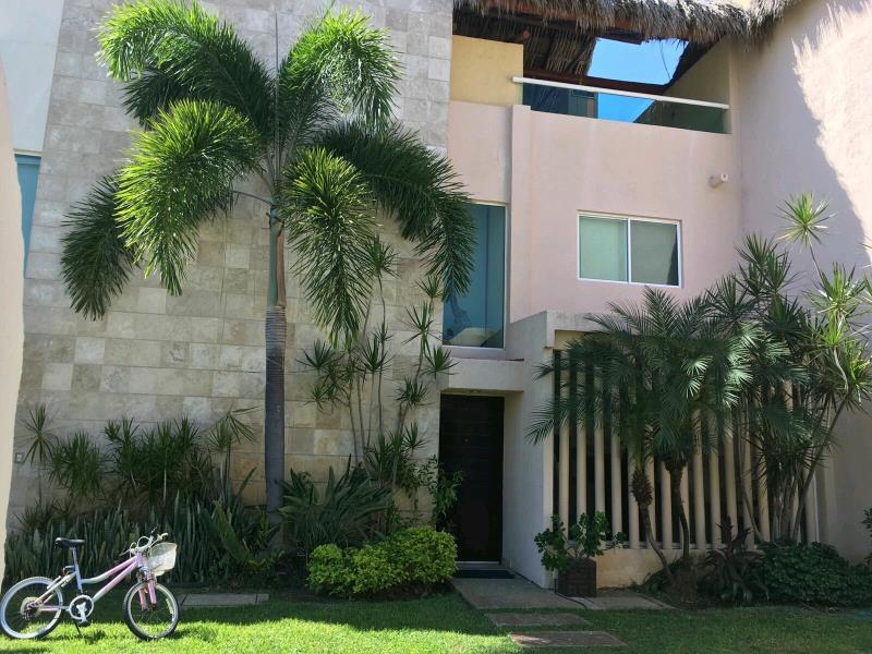 Casa en renta en Residencial Banús, Acapulco de Juárez — foto 1 de 24