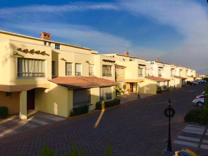 Casa en renta en Arboledas II, Metepec — foto 1 de 13