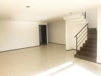 Casa en renta en Santa Cruz Otzacatipan, Toluca — foto 2 de 9