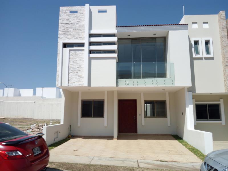 Casa en venta en La Cima, Zapopan — foto 1 de 28