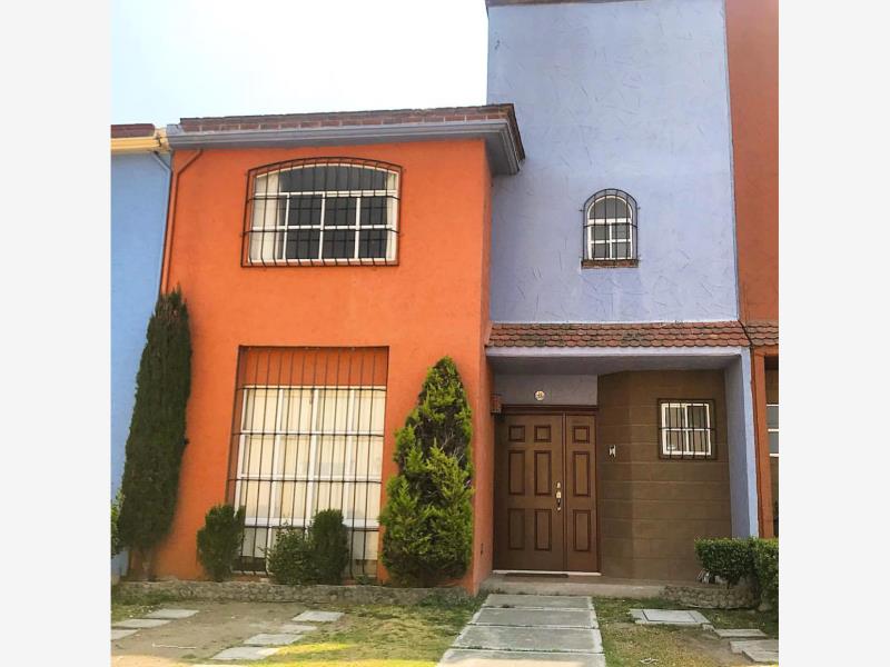 Casa en renta en Hacienda La Galia, Toluca — foto 1 de 16