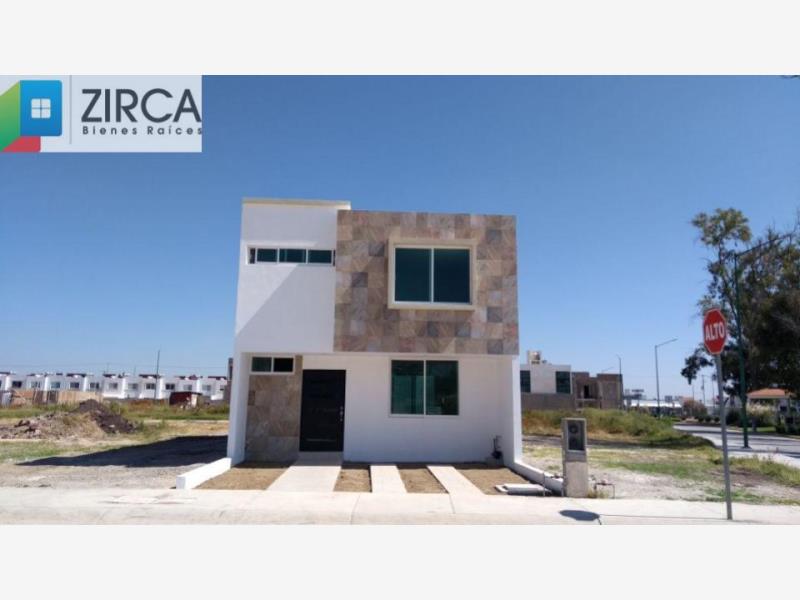 Casa en venta en Villas de Bernalejo, Irapuato — foto 1 de 13