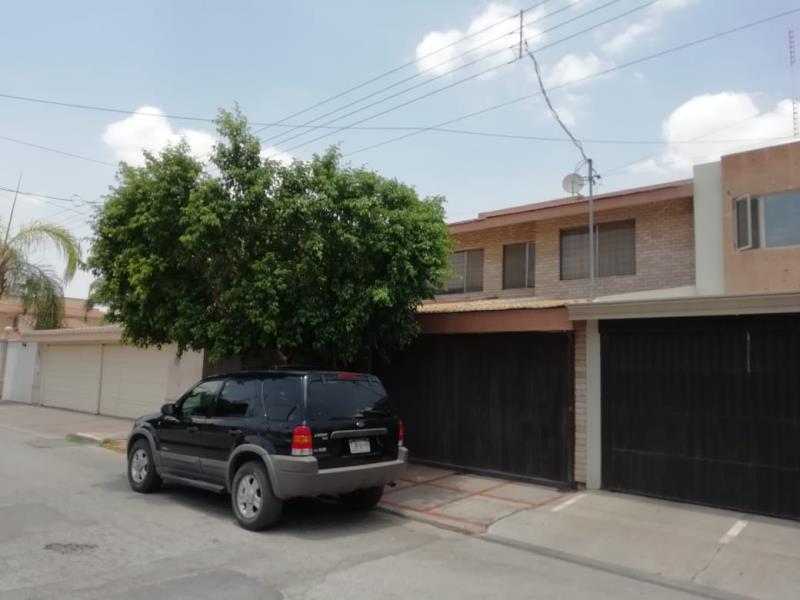 Vista 2 de Casa en Venta en San Isidro, Torreón, Coahuila de Zaragoza