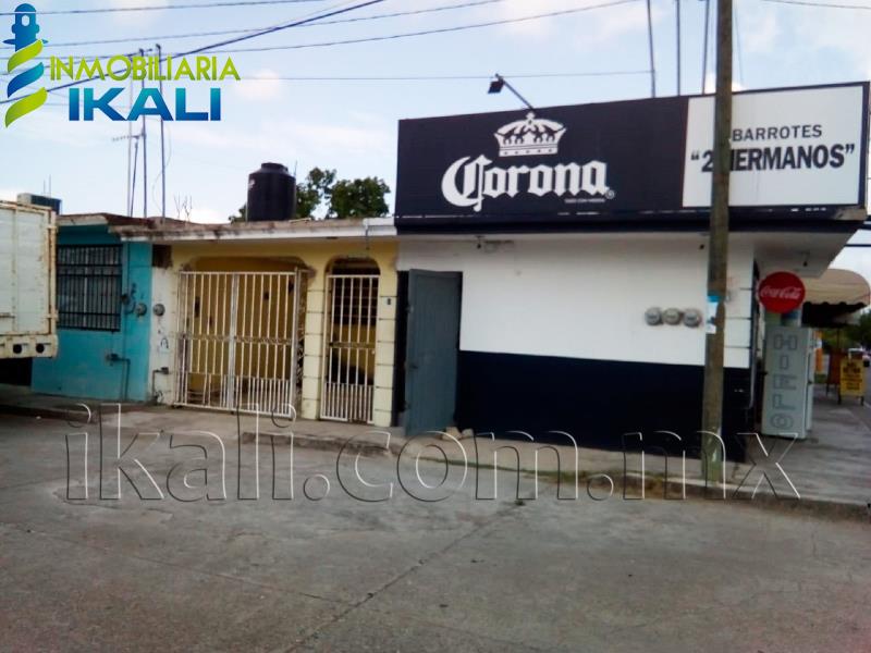Casa en venta en Kawatzin Valencia, Coatzintla — foto 1 de 24