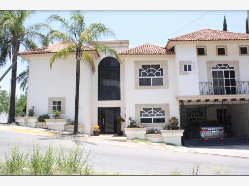 Casa en venta en Jardines del paseo 1 sector, Monterrey — foto 1 de 10