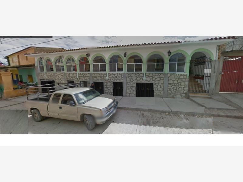 Local en venta en Miahuatlan de Porfirio Diaz Centro, Miahuatlán de Porfirio Díaz — foto 1 de 36