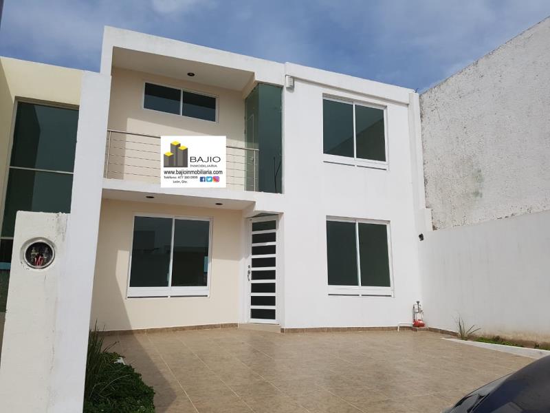 Casa en renta en Jardines de Santa Fe, León — foto 1 de 20