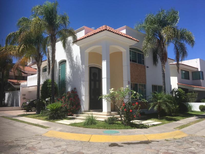 Casa en venta en Parque Regency, Zapopan — foto 1 de 35