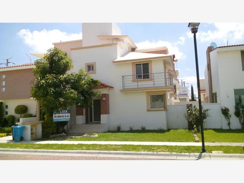 Casa en renta en San Antonio de Ayala, Irapuato — foto 1 de 10