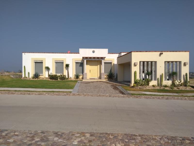 Casa en renta en Hacienda de Aldama, Irapuato — foto 1 de 16
