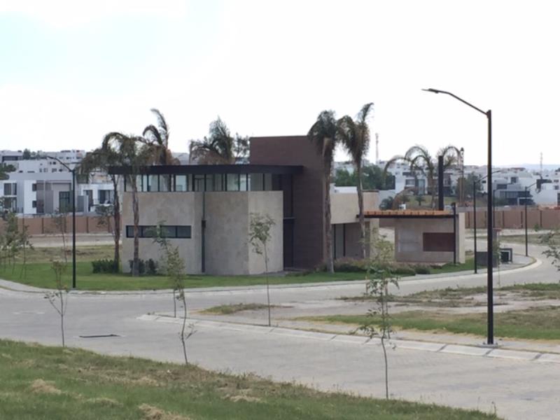 Terreno en venta en Lomas de Angelópolis II, San Andrés Cholula — foto 1 de 5