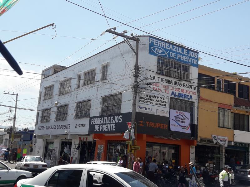 Edificio en renta en Puente de Ixtla Centro, Puente de Ixtla — foto 1 de 9