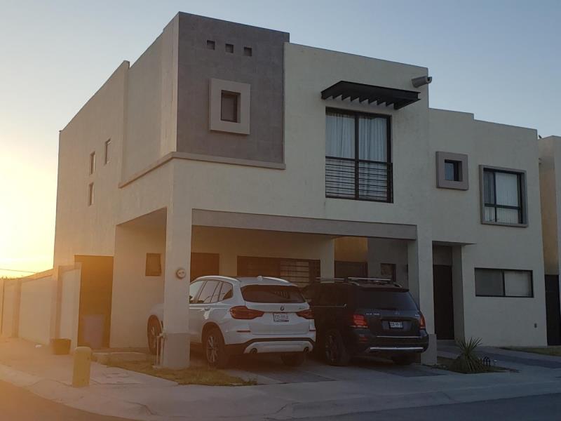 Casa en venta Fracc. Las Puertas, Torreón, Coahuila, México 1,250,000