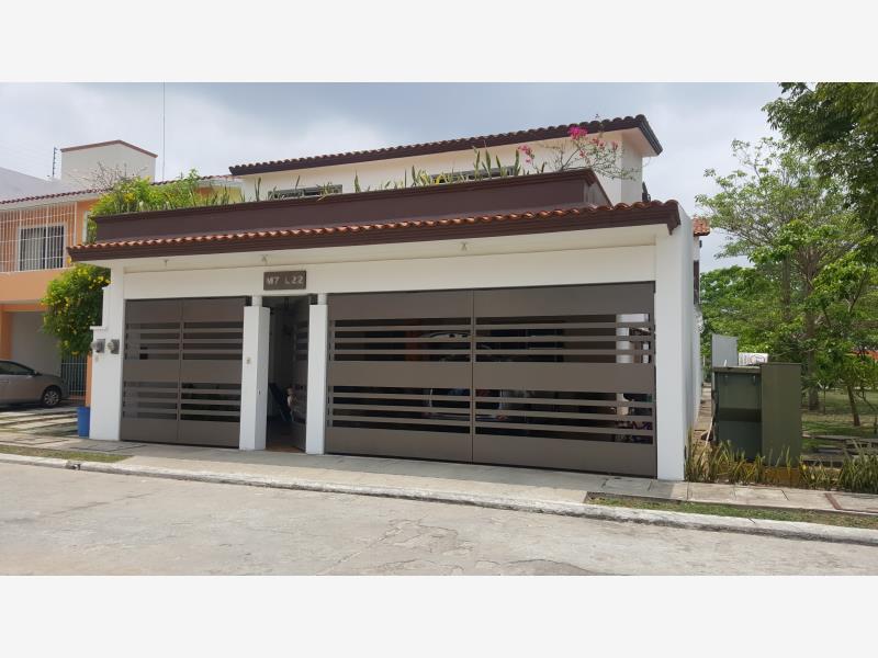 Casa en venta en Ángeles Ixtacomitan, Centro — foto 1 de 21
