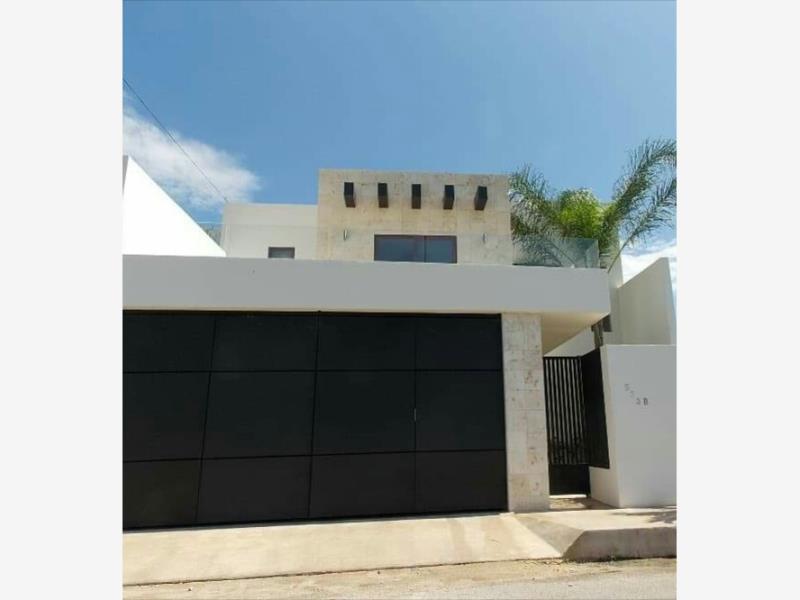 Casa en venta en Jardines de la Villa, Villa de Álvarez