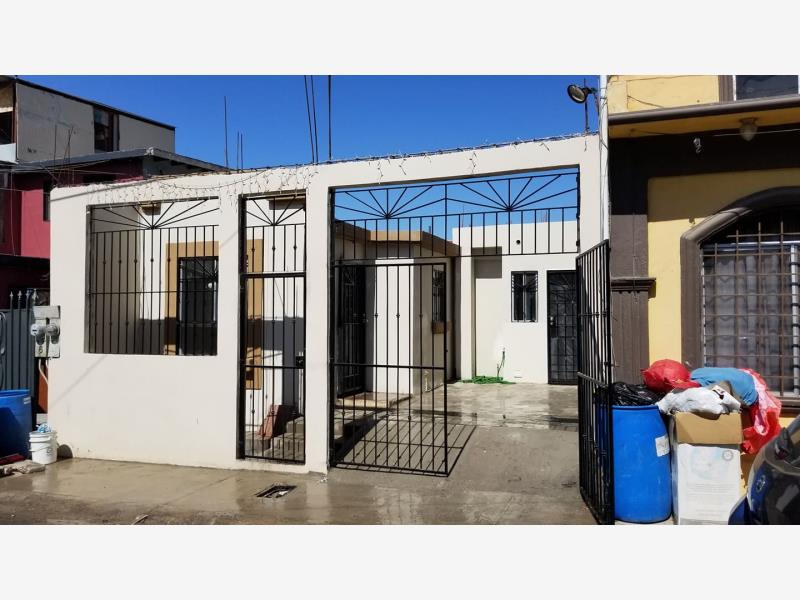 Casa en renta Villa Fontana XI, Tijuana, Baja California, México 7,000 MXN MX19GT7628