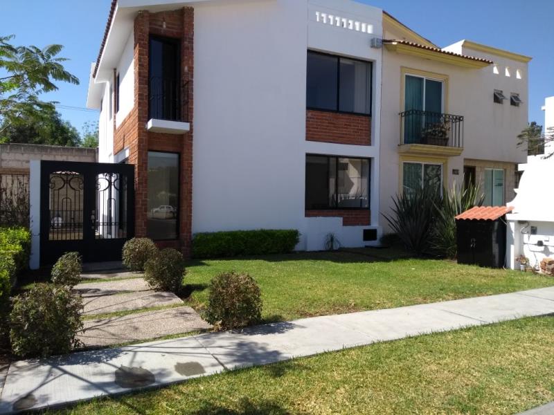 Casa en renta en San Antonio de Ayala, Irapuato — foto 1 de 17