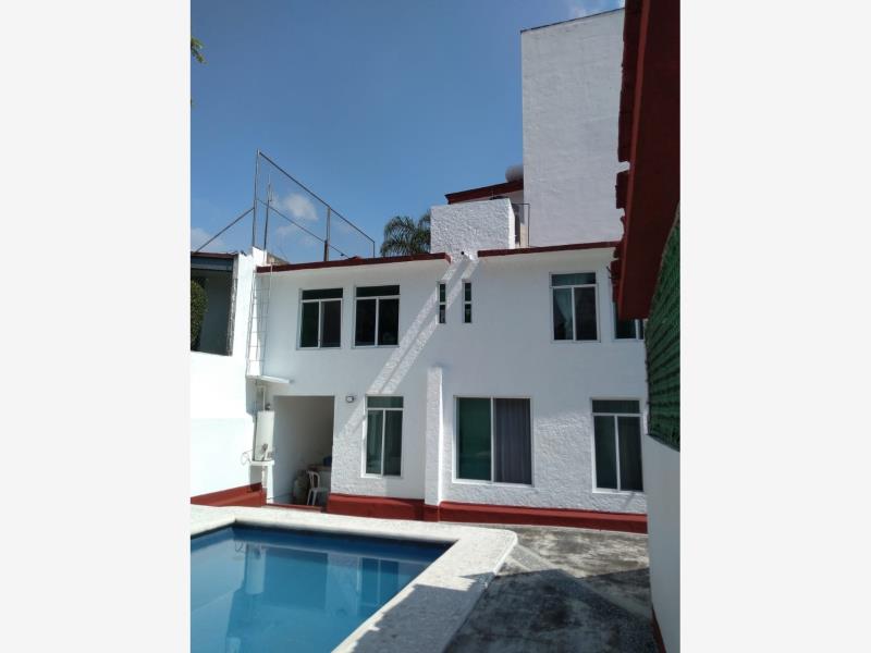 Casa en venta en Miraval, Cuernavaca — foto 1 de 17