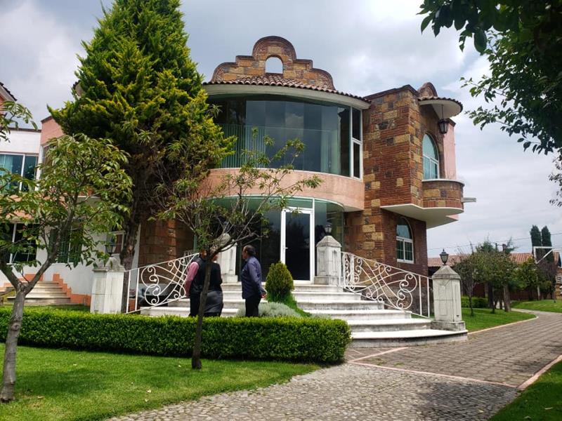 Casa en venta en Cacalomacán Centro, Toluca — foto 1 de 10