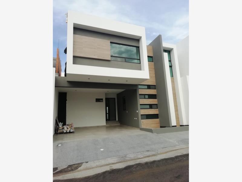 Casa en venta en Villas la Rioja, Monterrey — foto 1 de 14