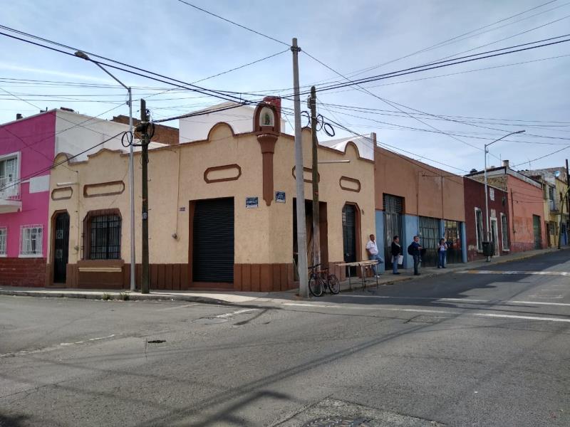 Casa en venta en Zapopan Centro, Zapopan — foto 1 de 46