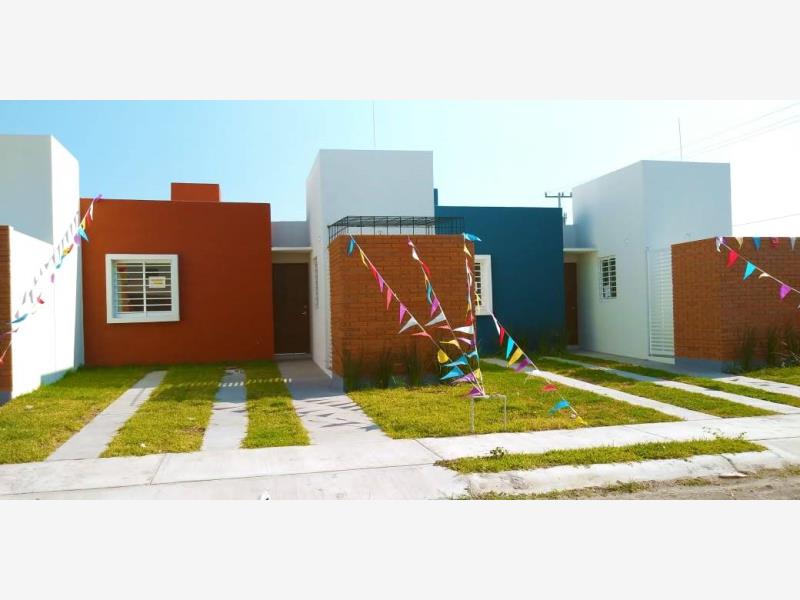 Casa en venta en Leandro Valle, Villa de Álvarez